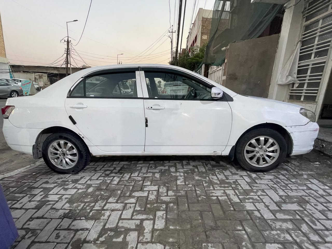 السلام عليكم
سيارة BYD 2013 G3  للبيع رقم بغداد المكان الشعب حي البساتين سنويه باسمي تنتهي 2028
تبريد شغال السيارة  فول مواصفات فول للأخير السعر 40 وبيها مجال للطيبين للتواصل  ***********
