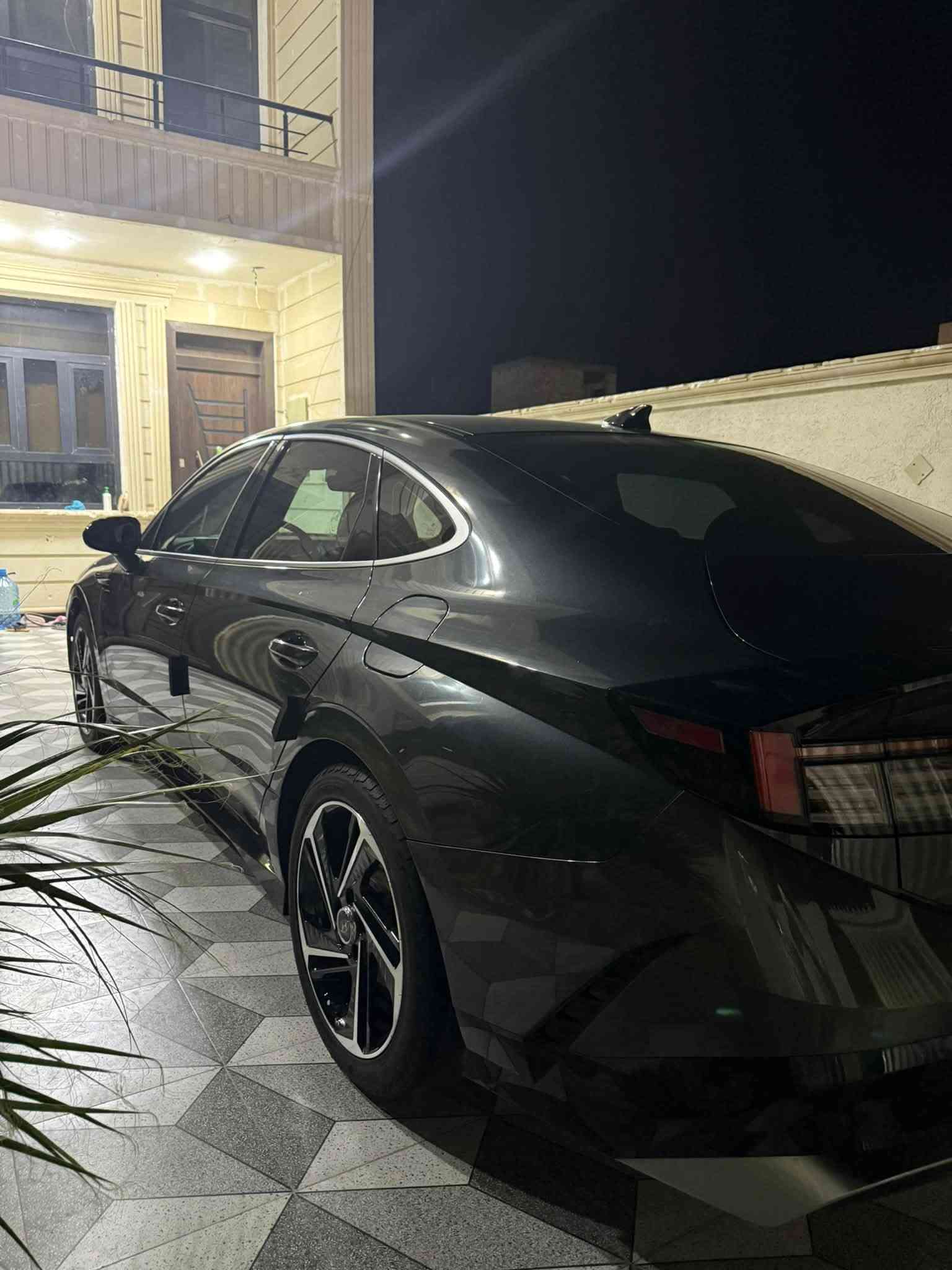 سلام عليكم شباب سوناتا  24 فئة  SEL 
ماشيه 58 الف كيلو كلين بدون صبغ وبدون تبديل وصور الحادث مرفوقه بالمنشور رقم أربيل وتحويل مباشر  السعر ب 180 وبيها مجال 
 ***********. مكان السياره واسط قضاء الصويرة .

