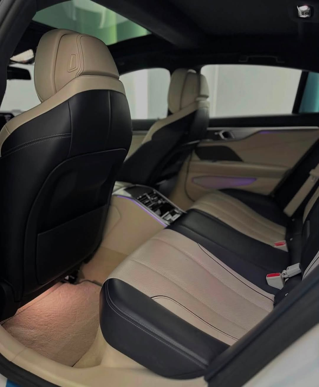 للبيع BMW 850M فول مواصفات ( طلب خاص ) 
الموديل : 2022
ممشى : 80 الف كيلو متر 
الاستفسار : ***********
