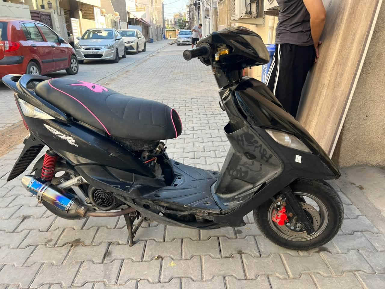 دراجة ماكس ثعلب دراجة فول نضافة مكينة ممفتوحة عليهة الاعتماد كاملة مكملة ب 450 وبيهة مجال مكاني بغداد علي الصالح رقمي ***********

