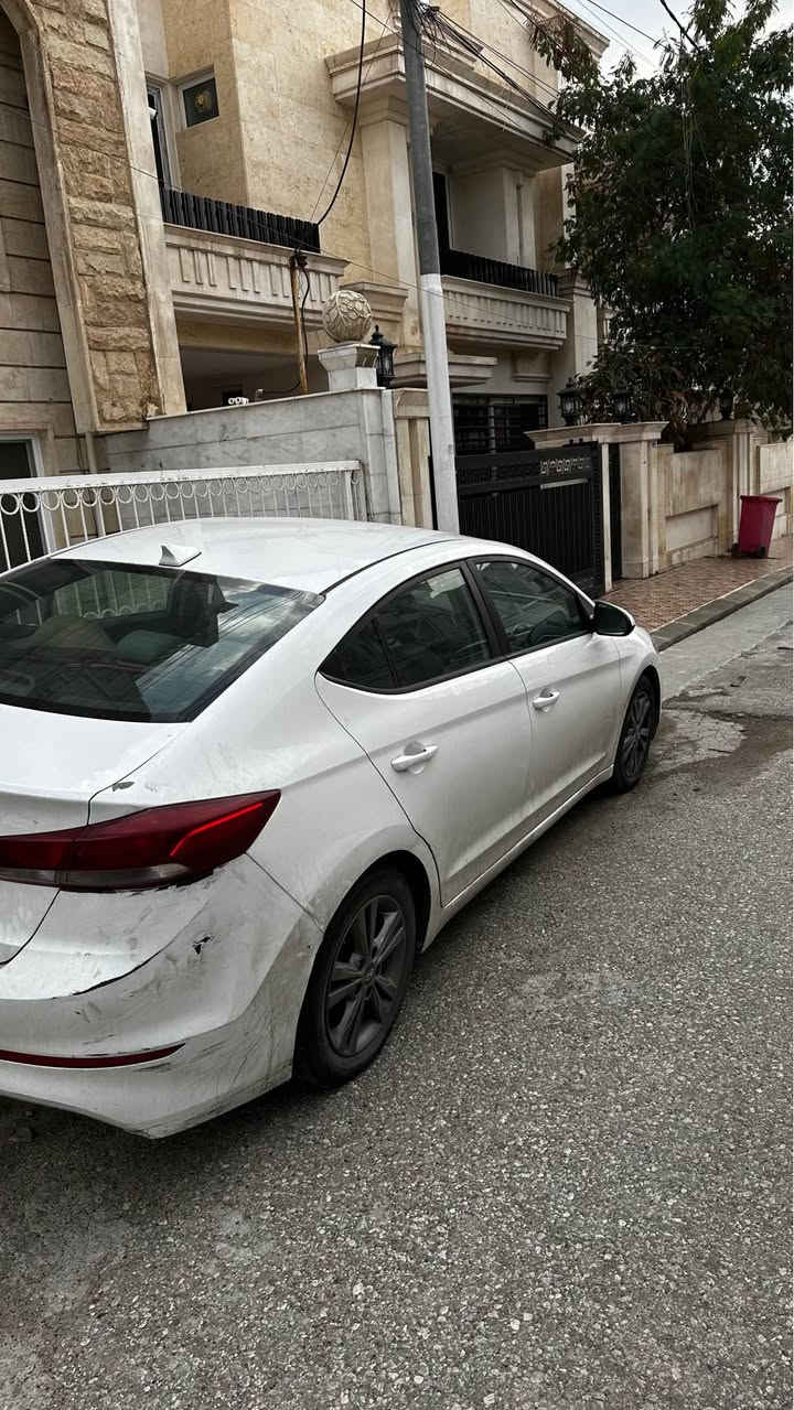٤ پارچە 
کاسکێت گۆراوە
٢ سویج 
بۆ زانیاری زیاتر پەیوەندی بە 
***********
بکە أربيل, العراق
