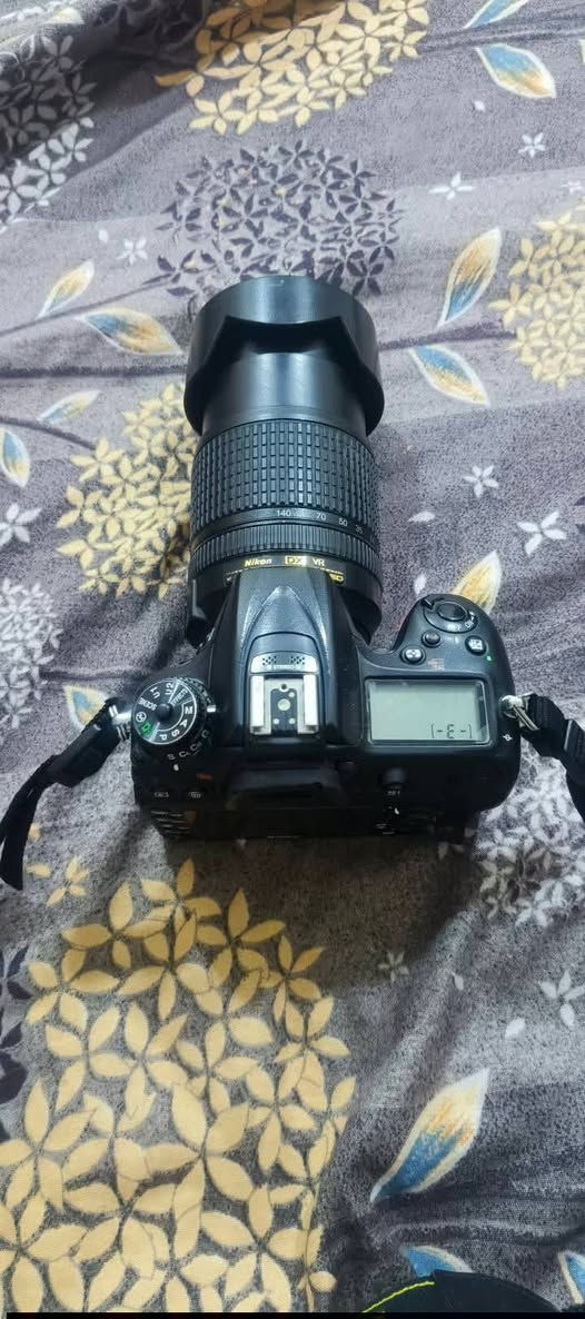 كامره نيكون 7200 نضافة كامره 90/100
اي تصليح مداخلة تجي وياها غراض جنطه وشاحنه وبطارية ورام 64G كادريتر تايب سي وايفون و يوسبي رقمي لتواصل واتساب *********** سعر 500 بيها مجال العنوان بغداد
