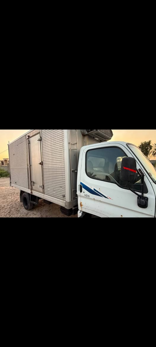 هوندا كنتر رقم ديالة سيارة جاهزة من كلشي بس جهاز التبريد الدكم يشكلن.   سيارة ابيع كوم حديد جوة سوك صاحبها يطلب ٤ورقات مال براء ذمة وعليها غرامات ١٧٠الف سعر سيارة ٧٥وبيهة مجال للشراي مكان بغداد الشعب ابيع كوم حديد تحويل انتة وصاحبها سيارة موديل ٢٠٠٧.  رقم تلفون ***********
