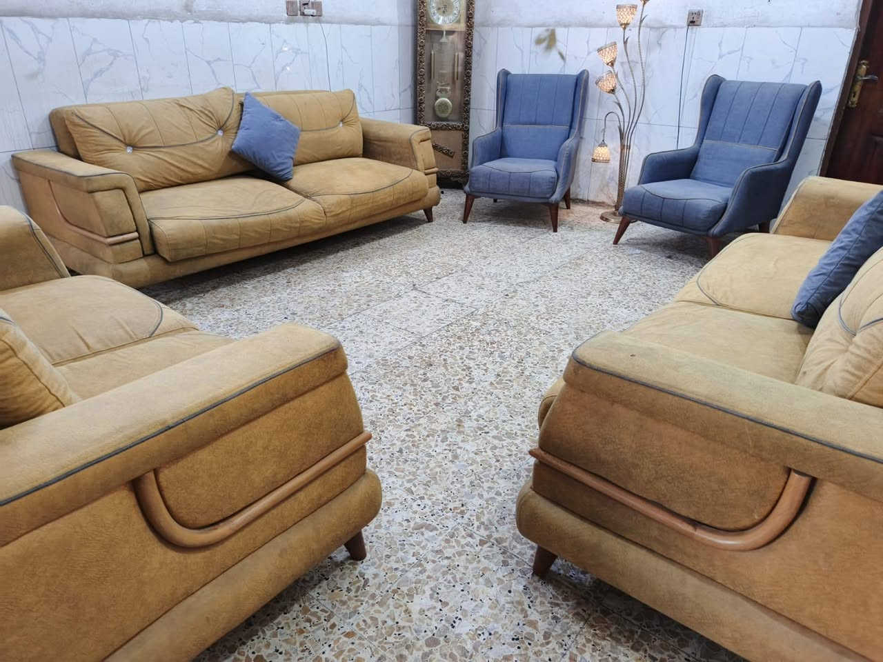 سلام عليكم تخم تركي ١٠مقاعد سرير ومخزن ب325
هذه رقمي ***********
مكان منصور الوشاش 
@إشارة
