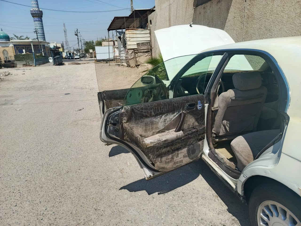 بطه متصل مكصوص قماره مكفول من نقل مكينه وكير فيفيتي فيشه واحده قتصاديه تبريد شغال حدادي تخم تاير رقم بصره نكليزي سنويه ٢٠٣١ شرط تحويل السعر ٣٧ العنوان بصره بل اصمعي مقابيل جامع سهلاني *********** البصرة, العراق
