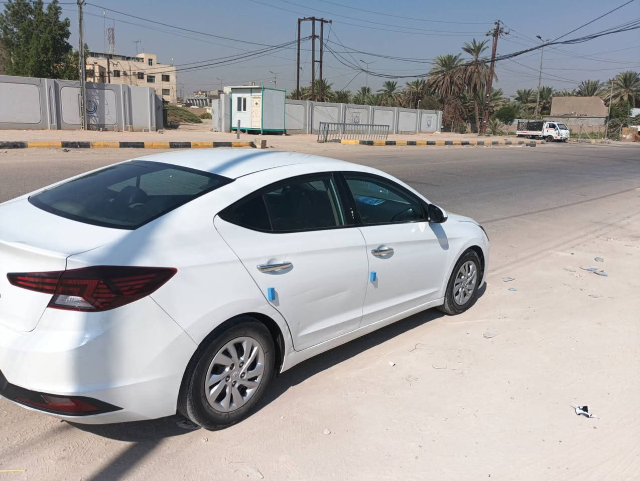للبيع النترا موديل ٢٠١٩ رقم نكليزي بغداد تحويل مباشر سياره سياره بيه قطعتين فقط والباقي كفاله كير مكينه حداديه تخم تاير تبريد كفاله مكان سياره حله مركز المدينه السعر (  ٩٥ ) ورقه الاتصال ***********
