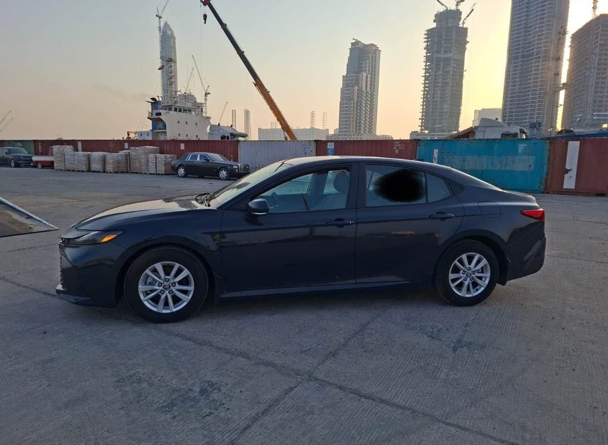 Toyota Camry Hybrid  LE  2025
ماشية زيرو فقط ٤٠٠ ميل يعني صفر
جملغ و بونيد صبغ بدون دواخل و بدون ايرباگ جميع ايرباگات سليم شركة
اللون :-سمنتي
الموديل 2025
المحرك 2500cc
السعر212 ورقه 
المواصفات👇🏻
• شاشة كبيرة
• كاميرا خلفية
• حساسات خلفية
• رادار امامي
• مانع تصادم
• تصحيح مسار
• مثبت سرعه
• مانع انزلاق
• استيرن متحرك
• نقطة عمياء
• مانع تجاوز
• حساسات مانع تجاوز
• بصمة تشغيل
• بصمة أبواب
• دخول ذكي
• شاحن ويرلس
• اضوية اماميه زنون LED
• اضوية خلفية LED
• ليد زنون نهاري
• ويل قياس 18
• نظام ECO + TRIP
• نظام GPS + خرائط
• 3 أنظمة قياده ECO / Normal / Sport 
• اوامر صوتيه
• بلوتوث
• مدخل USB + AUX
• ⁠رقم كاتي تترقم شمالي 
• ⁠الاستسفار *********** اكر, نينوى
