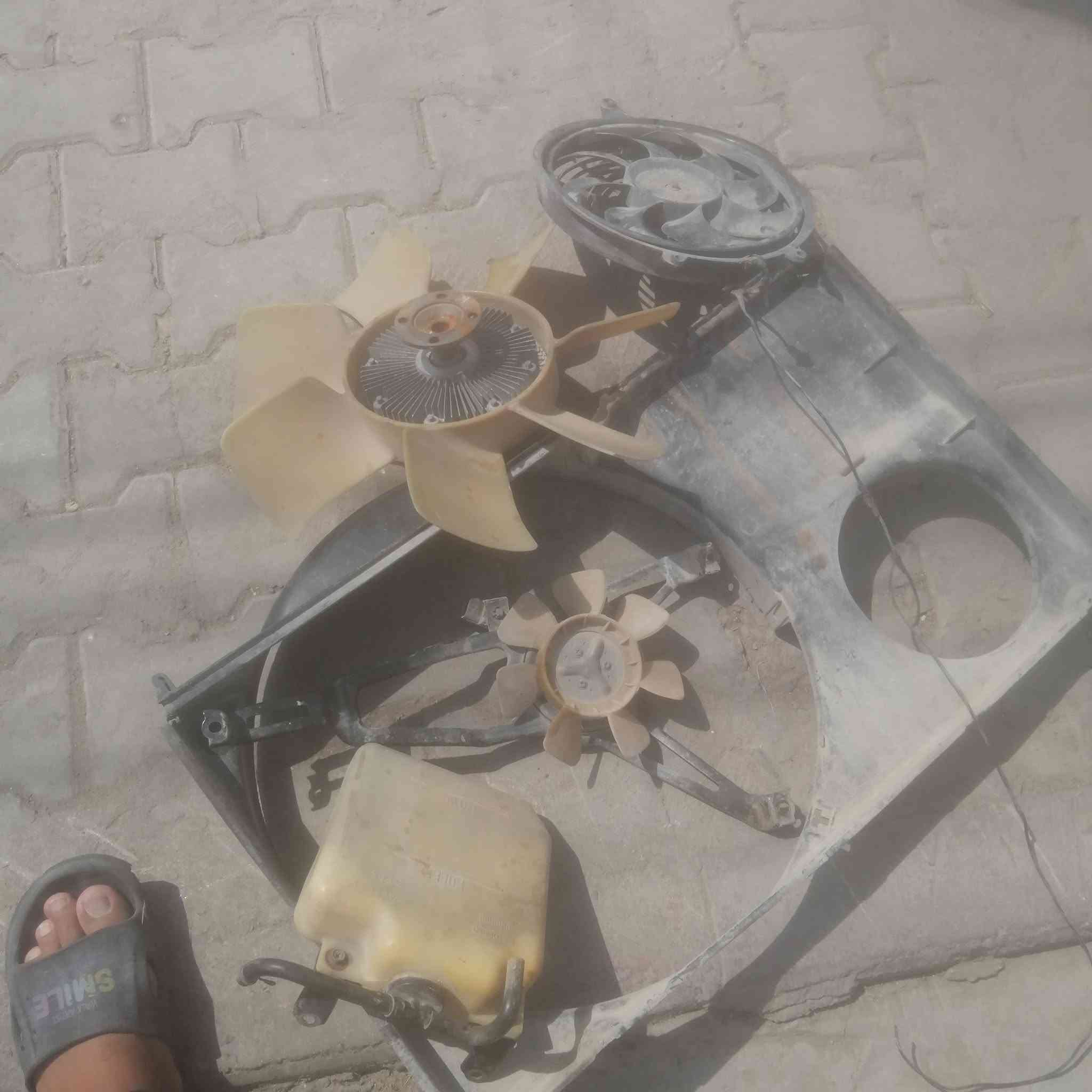 سلام عليكم حاضنه وريشه وديه مال مي ومروحه زغيره بل نجف لبيع لي يدهن خابر ***********
