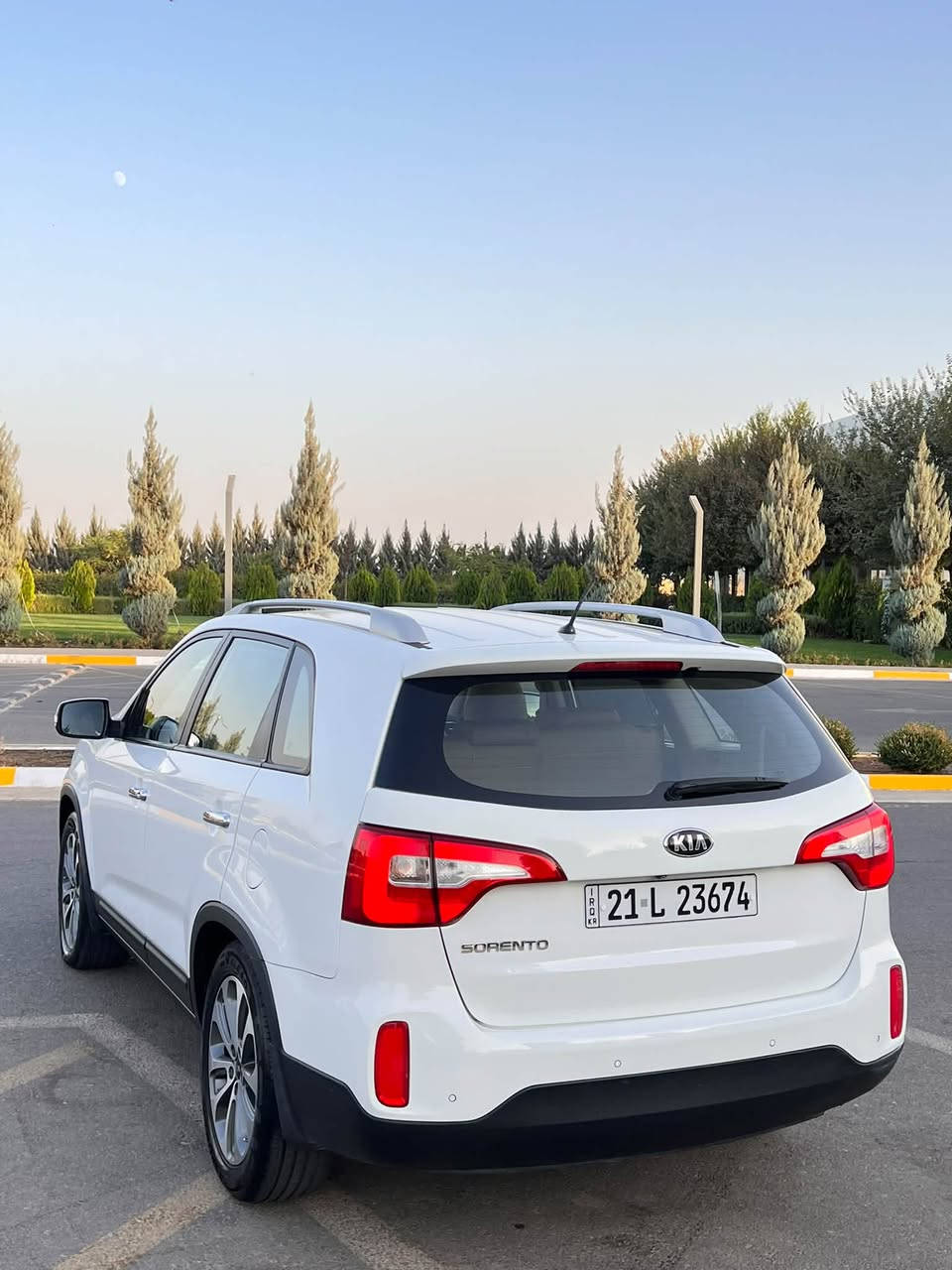 KIA SORENTO- مۆدێل  2015 -
📲 *********** سعر : 168💸 مەجالی تیایە

سەیارەکە زۆر جوانە  
سەیارەکە تەنها پەڵە ساردی  هەیە  بە بێ بۆیاغ  ✈️

مواسەفات   ( ناو زەرد  - کوشن کارەبای  -حاسە  - ڤۆلیۆم   -  تحدید سورعە  - بلاجکتۆر - لید - ویل کرۆم -کامێرا لیدی ناوەوە- کوشن جلد - بەسمە - گیر اوتوماتیک و عادی  - سێ ڕیز کوشن - تەبرید مەرکەزی - ئیکۆ -شاشە ) 🗼

گێڕ و مەکینە بەشەرت نەکراوەیە
١٣٧ هەزار ڕۆیشتووە
سەنەوی تازە تا ٢٠٢٨
تەحویل  و غرامە بەشەرت 🇺🇸
شوێن : سلێمانی 🪙

كيا سورينتو   - مۆدێل  2015 -     
📲 *********** سعر : 168💸 و مجال

سيارة حيل حلوة  
سيارة بيها مكان صغير بارد و بدون صبوغ   ❄️
 
مواصفات (     داخل اصفر - كشن كهربائي -حاسات - بلاجكتور - ڤۆلیۆم - تحديد سرعة -بلاجكتور -ليد- ويل كروم -كاميرا - شاشة- ليد دواخل-كشن جلد - بصمة- گير اوتوماتيك و عادي-ثلاث معقد -تبريد مركزي-نظام ايكو)  🆕

 گير و محرك بشرط ما مفتوح 
137 الف حقيقي ماشي 
سنوي جديد حتى 2028
تەحویل  و غرامە بشرط 💎
مكان : سلێمانی
