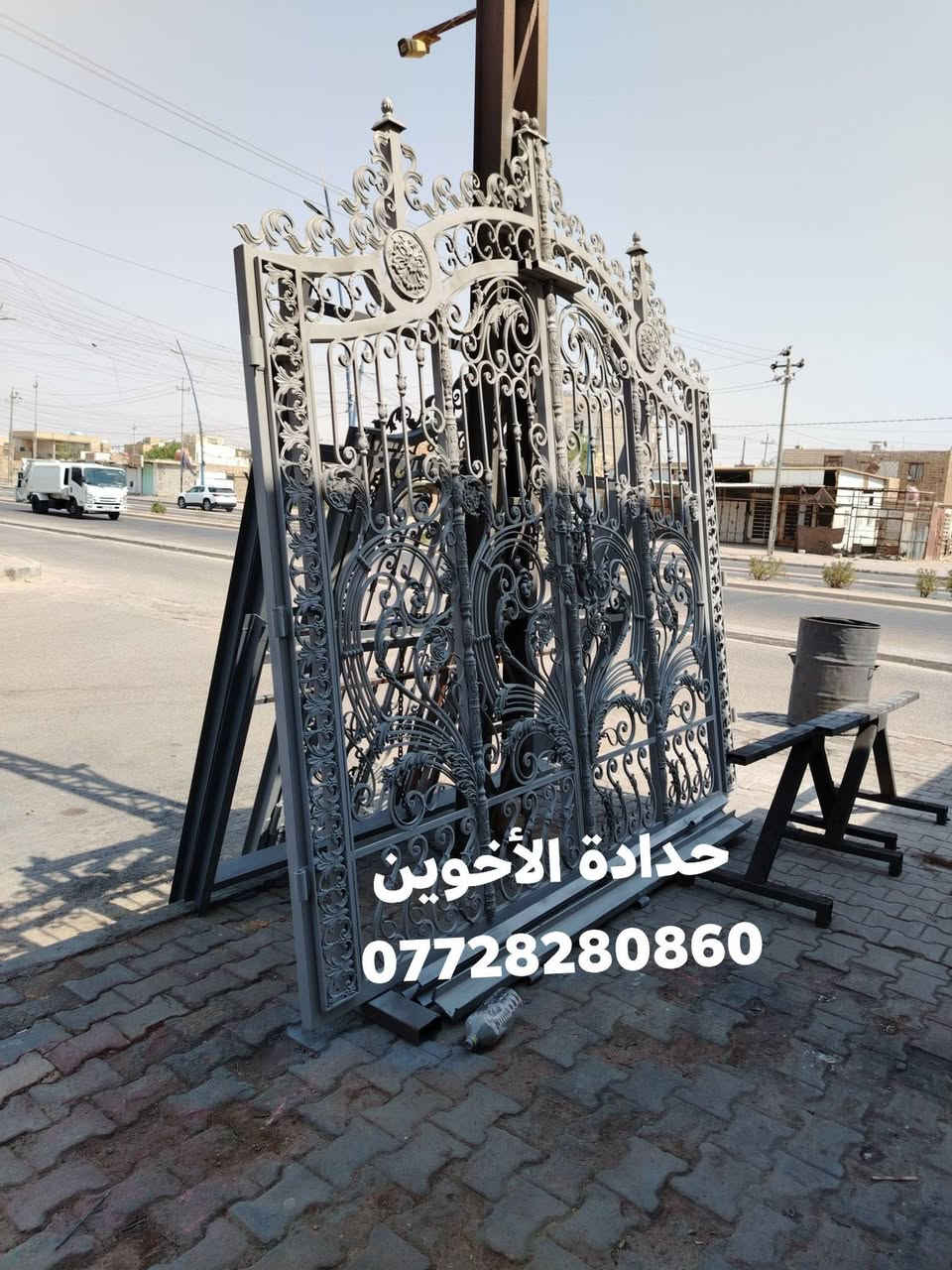 تم إكمال أبواب  فلة ملكية
العمل من اجود انواع الحديد
شيش 16 ملم بيت الأخ أبو علي في منطقة الجمعيات
معمل حدادة الأخوين ***********
العنوان ميسان العمارة

نص مكتوب في الصور:
- باب ملكي قياس 3.5متر ***********
- حدادة الأخوين
- ***********
- حدادة الأخوين ***********