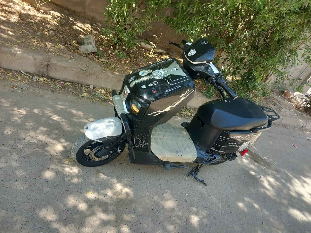دراجه شحن كاملة اي نقص مابيها بطاريات اكبار سعر ٣٥٠ وبيها مجال قليل بعقوبة مجسر مفرك هاتف ***********
