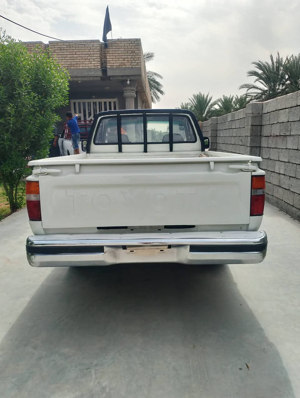 السلام عليكم سيارة للبيع موديل 92
بيهه طخه رقم بغداد الاتصال على صاحب الرقم ***********

علما اني مكلف بل نشر

