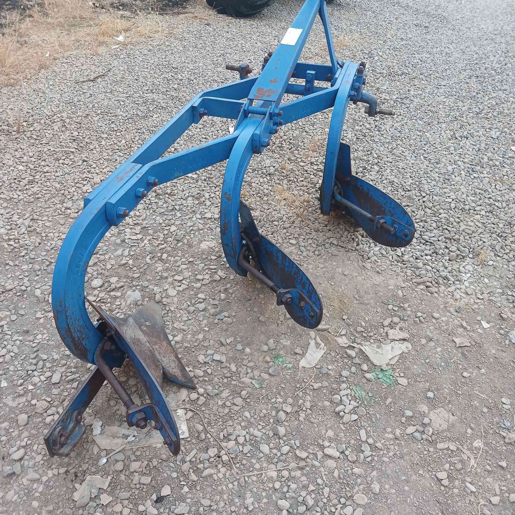 گاسنی ئایدن ڕەقەم 11 زؤرخاوينه شوين چوارقورنه *********** ***********
