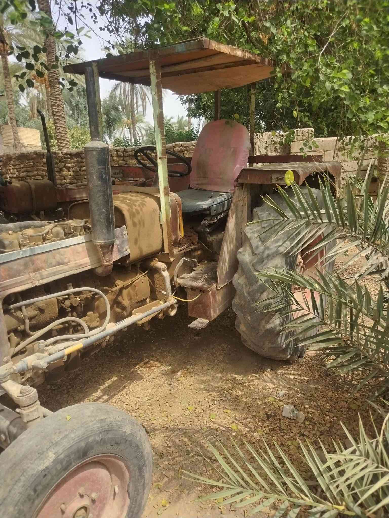 كاروبه عنتر للبيع مع عربانه مال كبس السعر 4500 نجف مشخاب ***********

