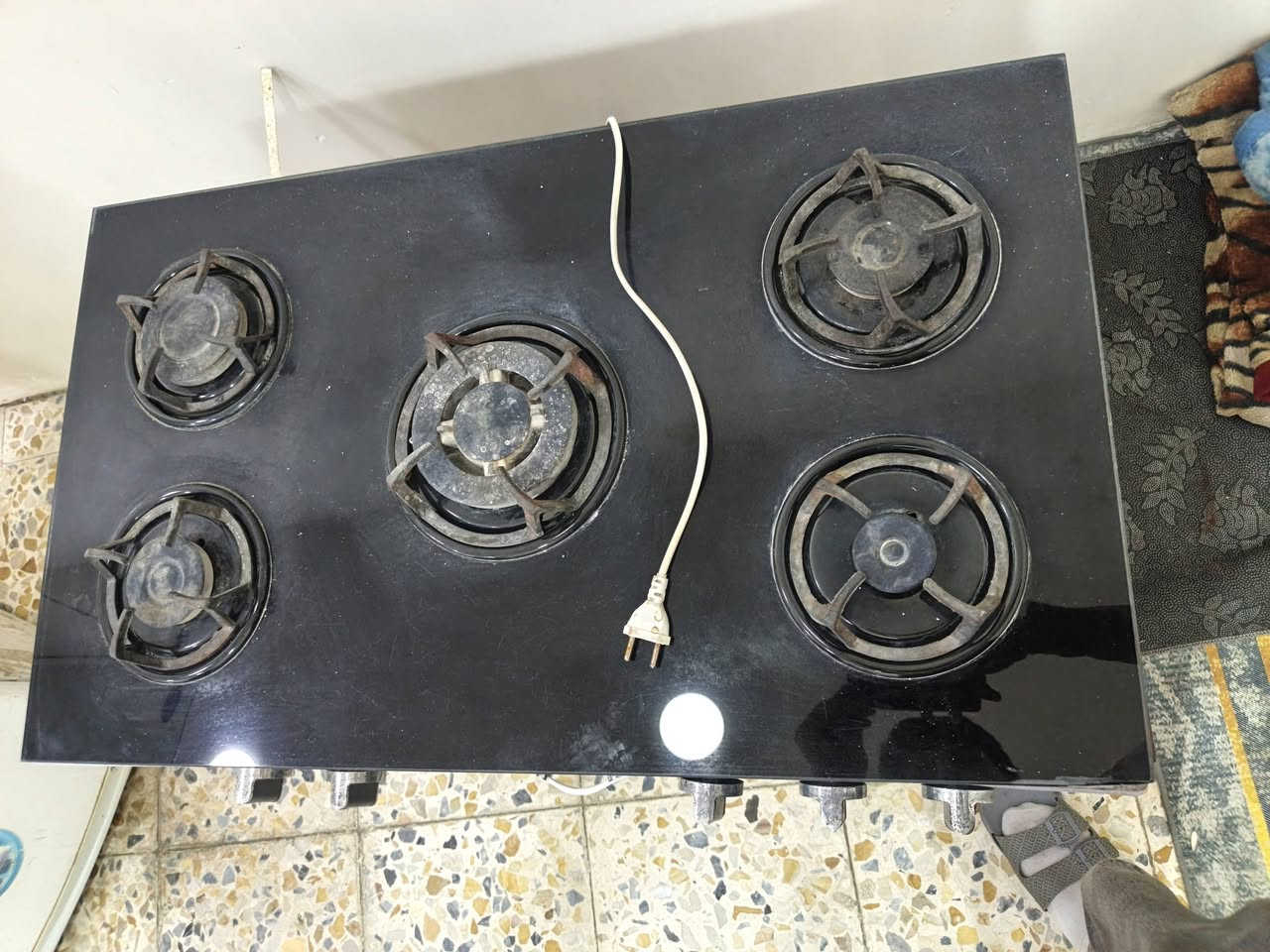 السلام عليكم طباخ شغال للبيع الطباخ يشتغل كهرباء وغاز الطباخ تركي العنوان بغداد بوب الشام السعر 50
***********
