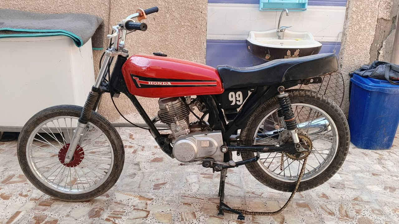 دراجه اربعه كير ارشه اصلي دراجه هندر واحد فقط زنجيل يرادله قفل كلك كلك مكفوله سعر 250 وبيه مجال قليل مكاني كربلاء. طريق النجف قرب جامعه العميد مستعجل على البيعه ***********
