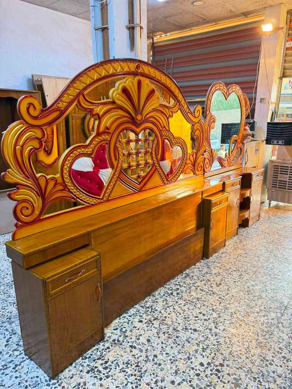 السلام عليكم 
غرفه صاج عࢪاقي مستخدام 
غرفه6/ابواب 📌
السعر 580
نضافه 80/💯 
معا نقل فقط داخل بغداد 
واتساب ***********
