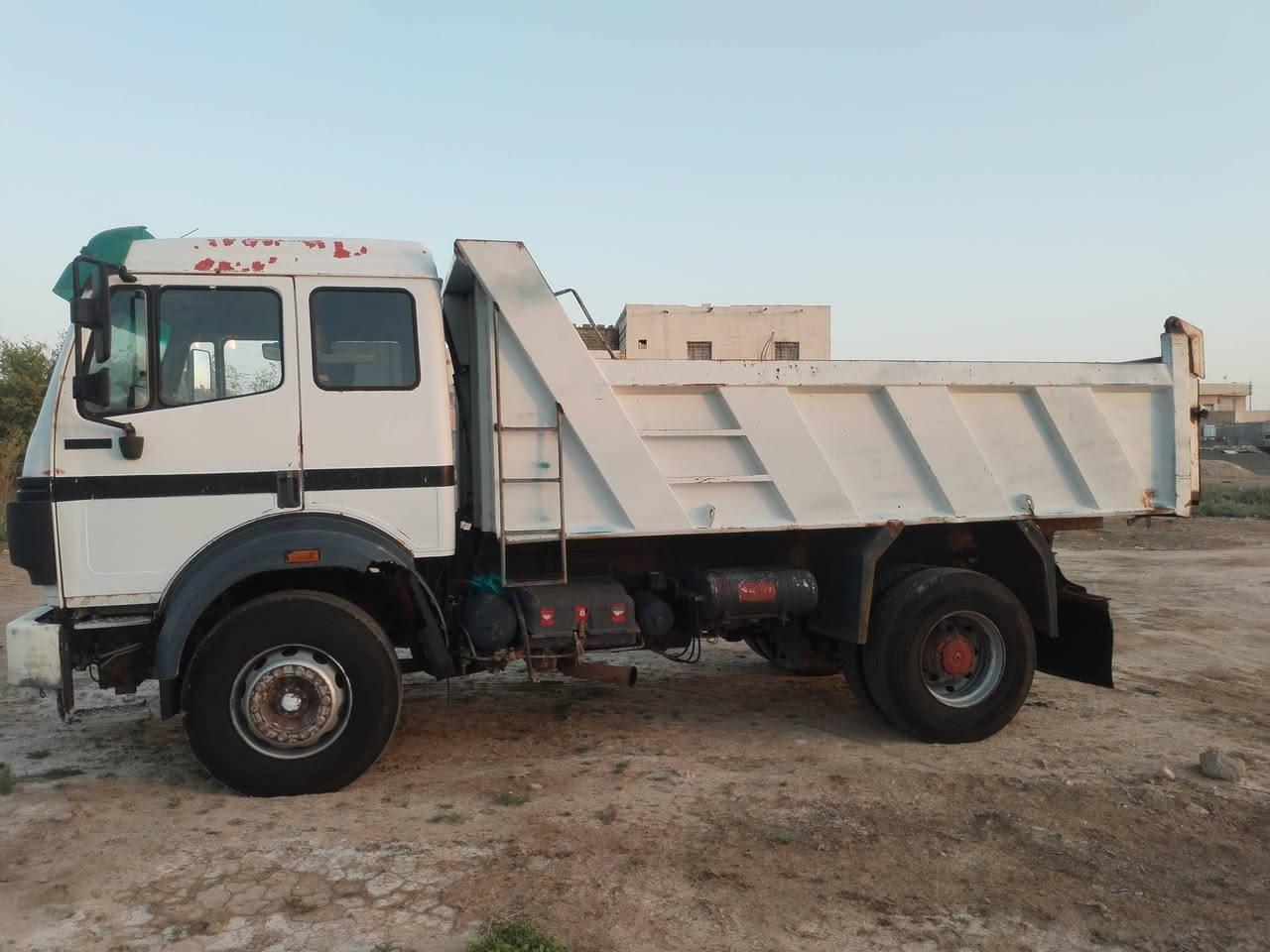 السلام عليكم البي البيع مكينه ثمانيه عادي كير فافون ١٥٥ قليج مجموعه جي أف شاصي تسعين عدل ماملموم جوبلس خلفي المامي ورك مكان السياره البصره القرنه سنويه الا ٢٧ مشروع وطني بسمنه***********
