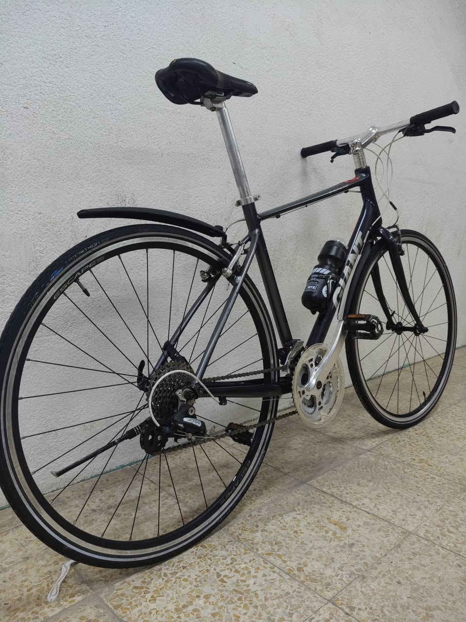 جاينت اسكيب • فريم M 50 • تايرات 28