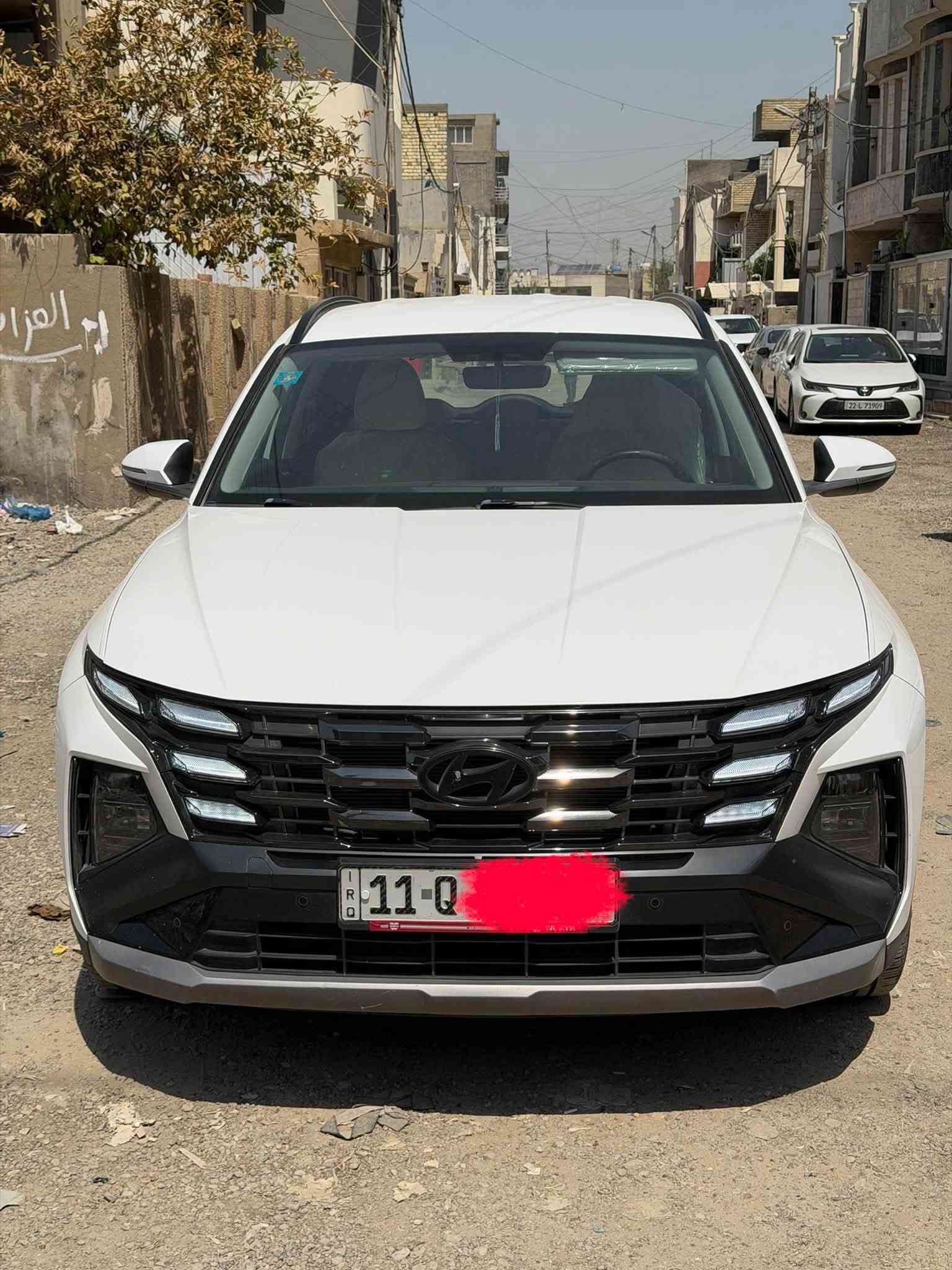 السلام عليكم
توسان 2025 خليجي للبيع 

السيارة ماشية 38 جديدة جدا استخدام شخصي كير مكينة جدد كفالة

(مكفولة كفالة عامة عدا PDR بل باب خلف السائق بسيط جدا )

فول مواصفات عدا البانوراما 
بصمة 
(صندوك كهرباء)
شاشة متصلة 
كامرة دوارة 
نضام ترحيب اشاير بل مري
قطعتين تبريد
لايت زنون بلادي 
هندبريك دكمة اوتو هولد
حساسات امامي خلفي  
بردات خلفية جام امامي اوتو 
داخل  بيجي 
دشبول دجتال
كراسي بيجي كهرباء 
انضمة قيادة 
تشغيل عن بعد 
شاحن لاسلكي 
و بعد بيهة مواصفات 

مكاني بغداد غزالية 

السعر 209 ورقة بي مجال بسيط

للاستفسار ‭***********
