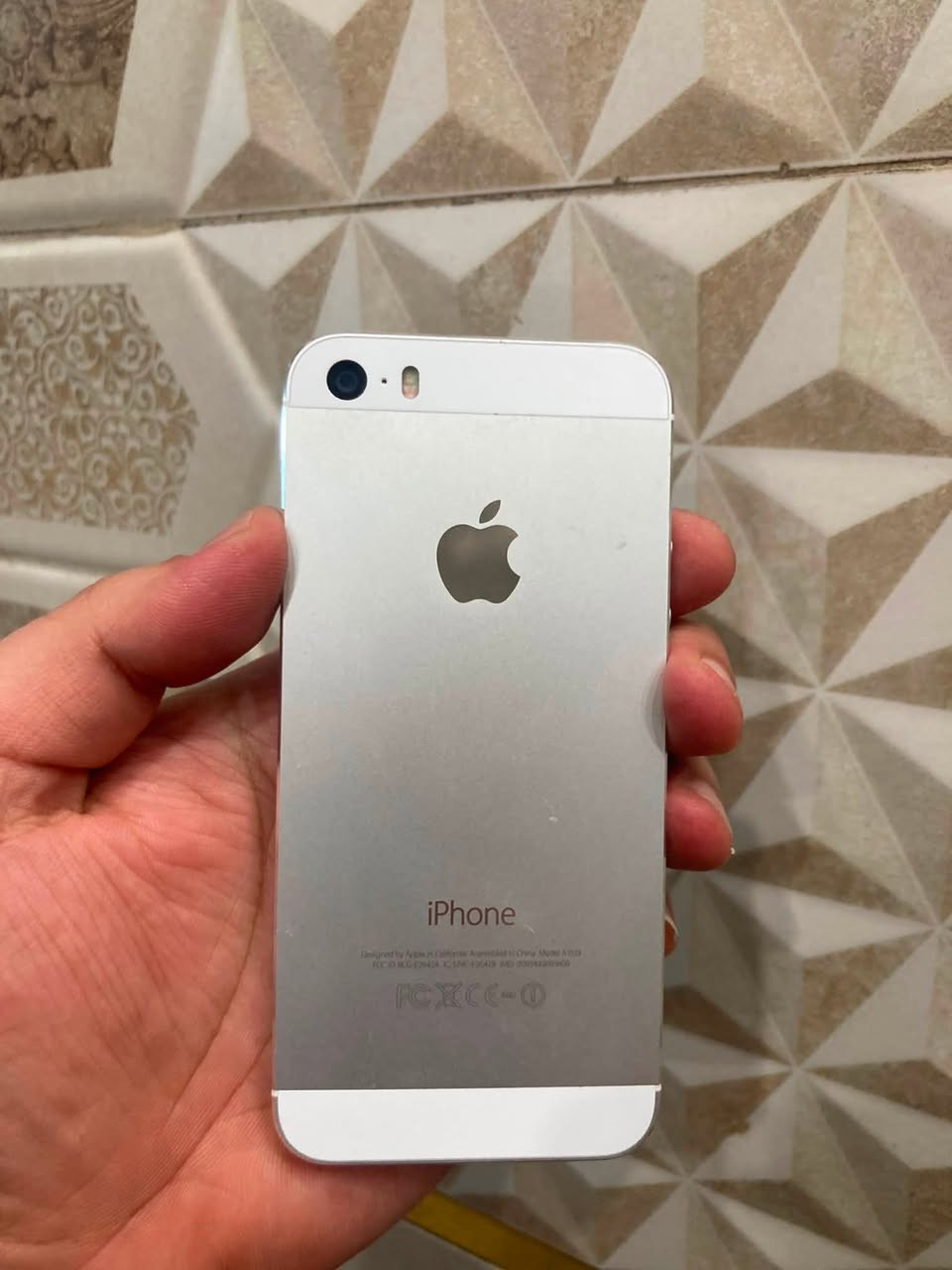 ايبود نانو جيل اول السعر 50
ايفون 5 شغال واي فاي فقط السعر 55

ايفون 5s شغال واي فاي فقط قافل شبكه اتصال نظيف جدا بصمه شغاله برامج شغاله الالوان المتوفره اسود ابيض ذهبي السعر 60 الف

ايفونات 4 اصدارات قديمه iOS 6 .iOS 5.IOS 4

للمهتمين خاص 

ايفون 5s ضربه بالشاشه وخط مماثر على اللمس السعر 40

ايباد فقط العاب شحن حلو ذاكره 16 شاشه مفطره السعر 45 الف 

كلاكسي بيم نظيف جدا عارضه الحائط شغاله للمهتمين خاص 

ايبودات نظيفه جدا القطعه 35

ايفون 7 بلس شغال سيم كارت نت سيم كارت واي فاي مرات يشتغل مرات يوكف شاشه مفطره ذاكره 32 السعر 50 الف 

ايفون 8 بورد شغال اتصال واي فاي وكع وطفه السعر 40الف

ايبود نظيف جدا حيل اول ثاني ثالث القطعه 35 الف 

للحجز خاص او واتساب ***********

يوجد توصيل
