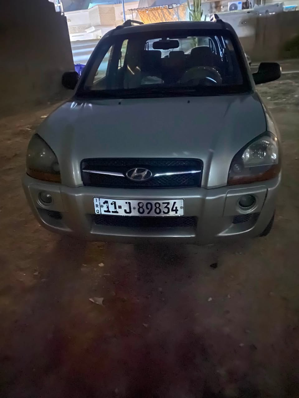 توسان موديل 2009 وارد خليجي ماشيه 128 محرك 2000 كير اوتماتيك تخم تاير ويل كب شاشه فتحه بالسقف رقم بغداد انكليزي بسمي تحويل ثاني يوم سياره بيها اقل ربع بنيد صبغ وعليها ادامه كامله نوزلات ابلكات فيت بم كامل هوه العلبه مالته كامل دوشمه جديده سياره جاهزه ع اخر حبايه متصرف عليها الف دينار سعرها 115 وبيها مجال مكاني الانبار - فلوجه اي استفسار ع رقم  ‭***********‬
