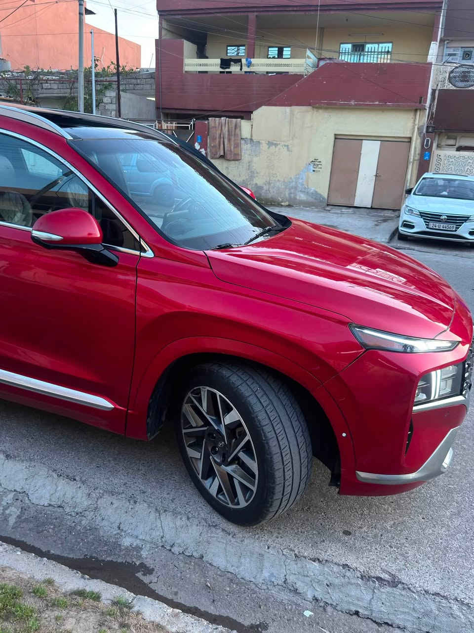 سنتافي كالكرافي 23 ماشية 73 الف كيلو
 
محرك 2500 تيربو طيارة

كير 8 منر رياضي دبد كلج 

بانوراما

سقف كنتارة

كشنات كهرباء حار بارد 

كشنات خلفيه تدفئه

خمس كامرات

رادار امامي خلفي جانبي

نقاط عمياء 

نضام اوتو بارك تتقدم وترجع ع البصمة

داتا شو 

نضام صوت هارمن كاردون

تحديد مسار قيادة ذاتيه 

وبعد هواي مواصفات 

رقم اربيل بسمي 

سنتافي كالكرافي 23 ماشية 73 الف كيلو
 

محرك 2500 تيربو طيارة

كير 8 منر رياضي دبد كلج 

بانوراما

سقف كنتارة

كشنات كهرباء حار بارد 

كشنات خلفيه تدفئه

خمس كامرات

رادار امامي خلفي جانبي

نقاط عمياء 

نضام اوتو بارك تتقدم وترجع ع البصمة

داتا شو 

نضام صوت هارمن كاردون

تحديد مسار قيادة ذاتيه 

وبعد هواي مواصفات 

رقم اربيل بسمي 

سعرها 180 مجال قليل والسيارة   جاملغ اليمين الامامي فقط مبدل وبيها  شوية معجون بل تكمة 
 
شراي اتصل 
***********
