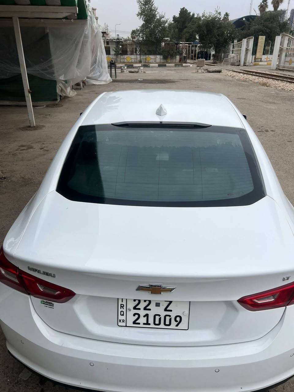 ماليبو 2024LT 
* محرك 1.5T. 
* رادار امامي. 
* نقاط عمياء. 
* سائق آلي. 
* حساسات خلفية. 
* تدفأئة مقاعد.
* كشن كهرباء. 
* داتوشو. 
* شاشة كبيرة. 
* مناخ منفصل. 
* تبريد قطعتين (امامي & خلفي ).
* ماشية (50mi & 82000Km).
* رقم اربيل. 
* حادث جاملغ +باب السائق وجاملغ بارد خلف السائق كدام كبس وخلف كبس اريباك فقط برده الأمامي كله على وضع الشركة  كما موضح بالصورة.  
* تختم تاير. 
* سعر (125$) وبيها مجال. 
* تواصل هـ*********** واتس + ماسنجر
