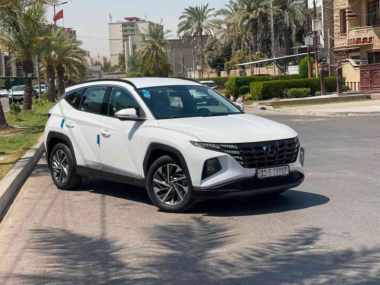 السلام عليكم هونداي توسان خليجي موديل 2024 مكفوله من الصبغ ولبارد
بيه كرت على كد شبر بلبنيد وبلجملغ باقي كفاله 

الموصفات كشنين كهرباء داخل ابيض شاشه دجتل 

تبريد قطعتين مري شفط حساسات امامي خلفي 

رقم بغداد نكليزي تحويل مباشر ماشيه 81الف السياره نضيفه ومناقصه اي شي جاهزه من كلشي 

العنوان بغداد البياع السعر ب 185$ وبيه مجال حك الجيه ***********/***********

