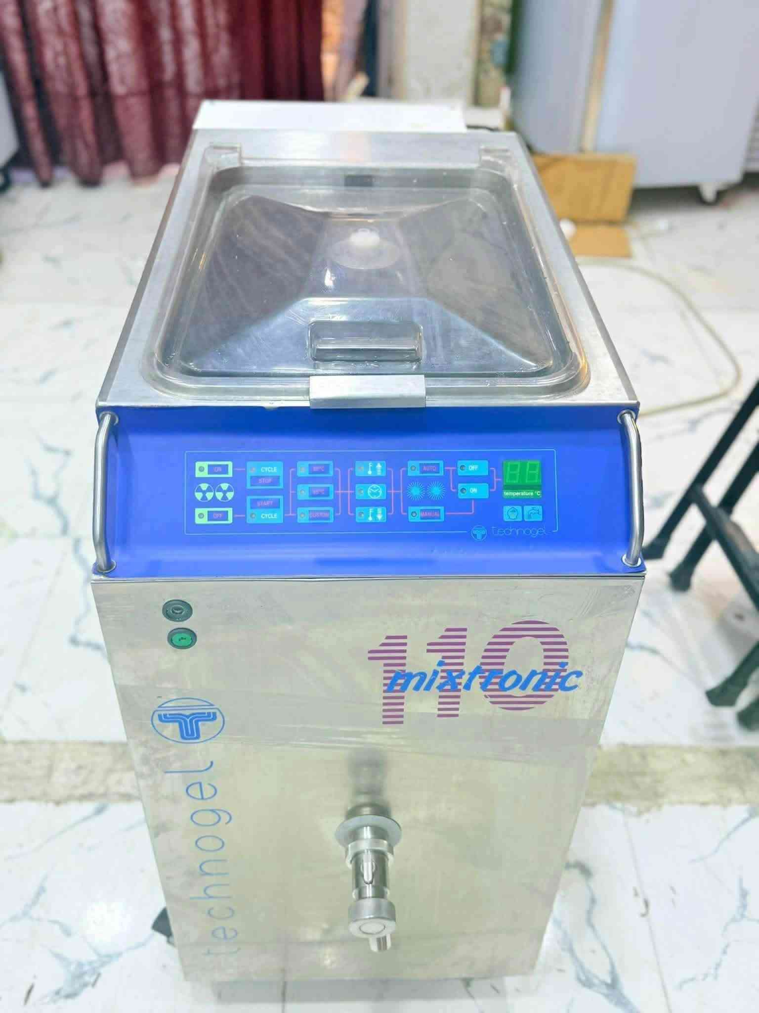 بستره تكنوجيل ايطالي
110لتر 
حار بارد 
سرعتين جاروشه 
مستخدمه نضيفه جدا
تبريد ماء +هواء 
3فيز
بلاديه ع وضع الشركه 

السعر والتفاصيل مراسلة الصفحه 
او الاتصال على الرقم ***********
العنوان البصره
