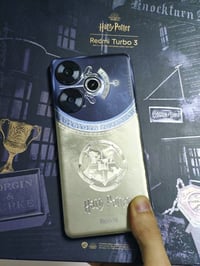 Redmi tubo 3 harry potter  کامل ئەشیا ڕام 16+16 . زکیرە  512 گیگا پاتر...