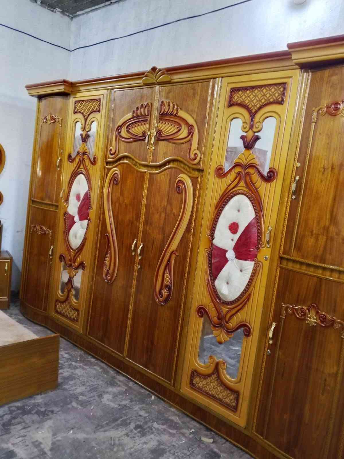 غرفة عرسان • ست أبواب • موديل حديث