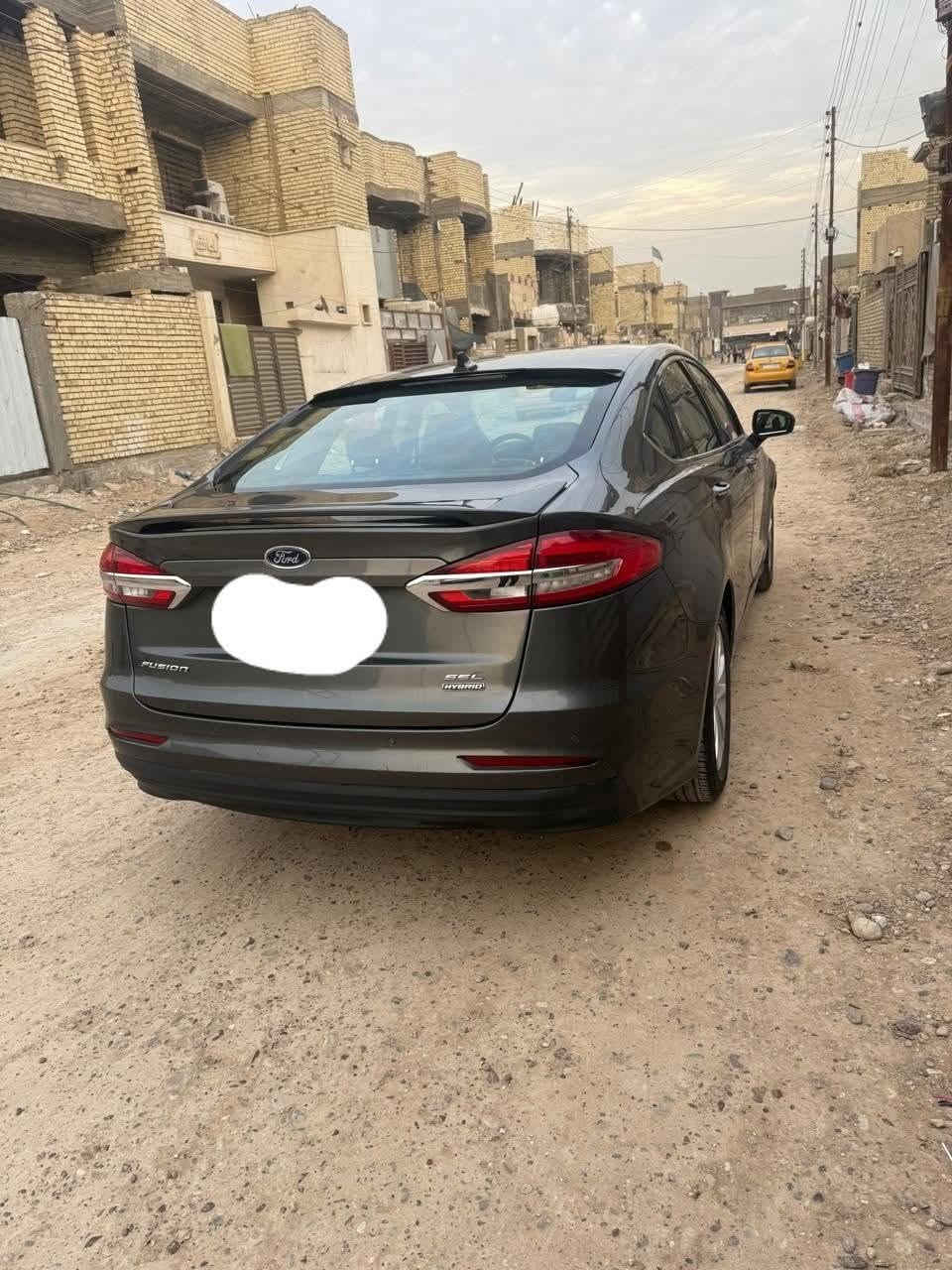 فورد فيوجن 2020 
هايبرد 2.0 فول موصفات
رقم بغداد
كير ماوس 
رادار مواصفات فول 
استخدام شخصي
كير ومحرك مكفول

ضربتها جاملغ أيسر 
وشبر بنيد مصبوغ

مكاني: بغداد - العبيدي
للتواصل: ***********
