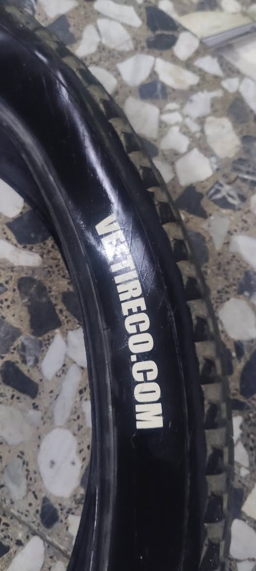 تاير دراجة هوائية Fat Bike
🔥 قياس 26 × 4.0 ✅ تاير عريض ومتين
✅ مناسب لدراجات الـ Fat Bike
✅ نقشة قوية للطرق والأسطح المختلفة
✅ قياس 26 إنش × عرض 4 إنش
📦 متوفر للتوصيل لجميع المحافظات
📞 للاستفسار والطلب راسلنا على الخاص.***********
مال امزون
