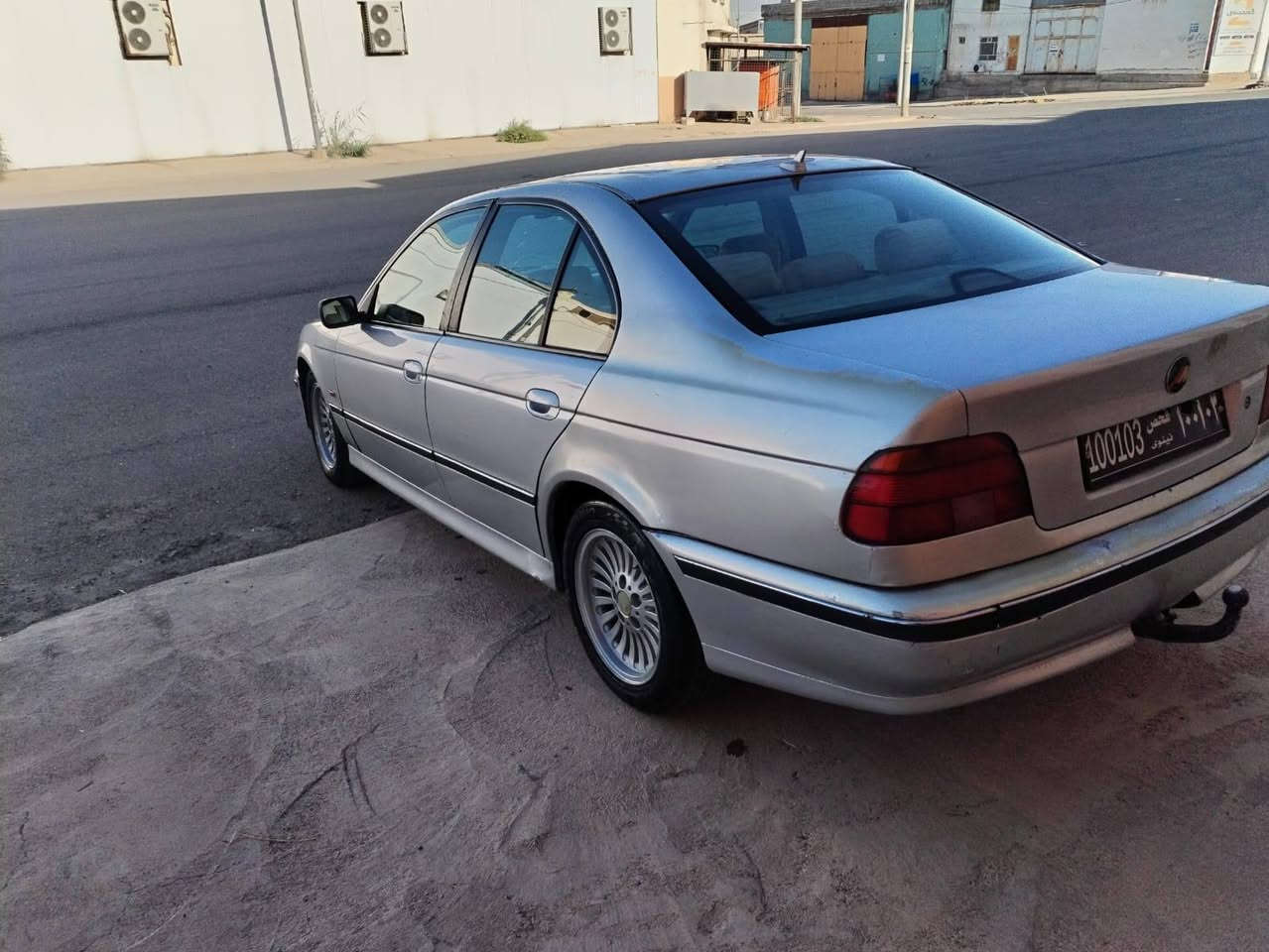 ئەم BMW  خوار بازاڕ 37 گەڵاو معامەلە بۆ فرۆشتن شتێکی پاکو جوان ئاڕم پلاستیکی هەولێرە ژت*********** یان ژت*********** السليمانية, العراق
