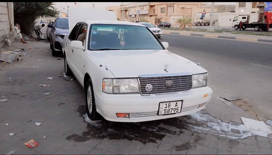 سلام عليكم راس ثور بسمي (سعر $68بيه مجال )
تخم تاير محرك وكير توني شاده جديد 
انتها السنويه ل 2030 سياره يسره بلاد تبريد ثلج سياره مانقصه شي جديد بمعنه لكلمه 
تنووه.. سياره مكفوله كفاله عامه ..فقط كصه قماره وصبغ جمالي 
مكلف بنشره رقم صاحب سياره..***********(
