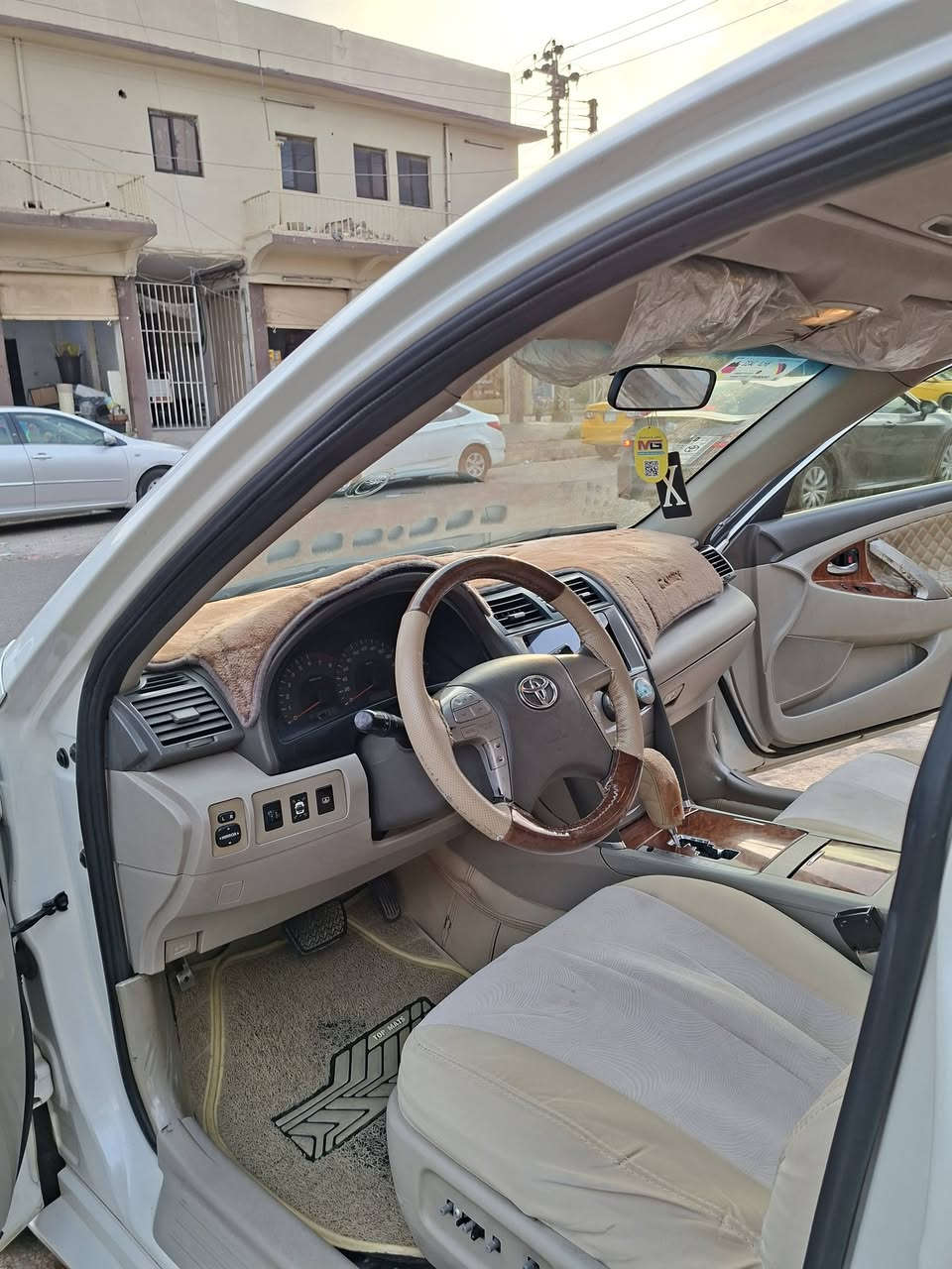 كامري GLX • ٢٠١٠ • بدون صبغ