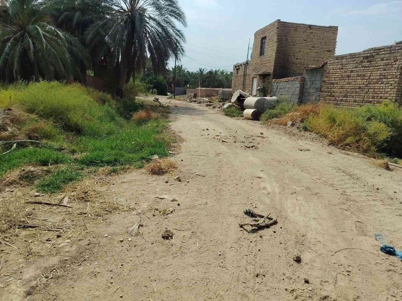 سلام عليكم بستان طابو 25تحويل بل اسم معه بيت 300بنا جديد منطقه المزبانيه على شط ال استفسار على رقم ***********( ***********
