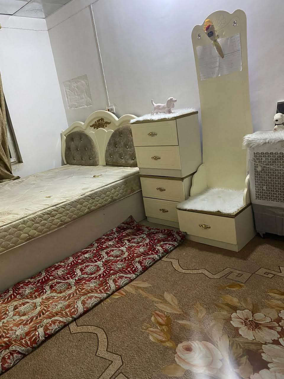 غرفه نوم ماليزي للبيع نفرين نضيفه 60 ب 100
مكانه كربلاء شهداء سيف سعد 
*********** واتساب 
*********** اتصال
