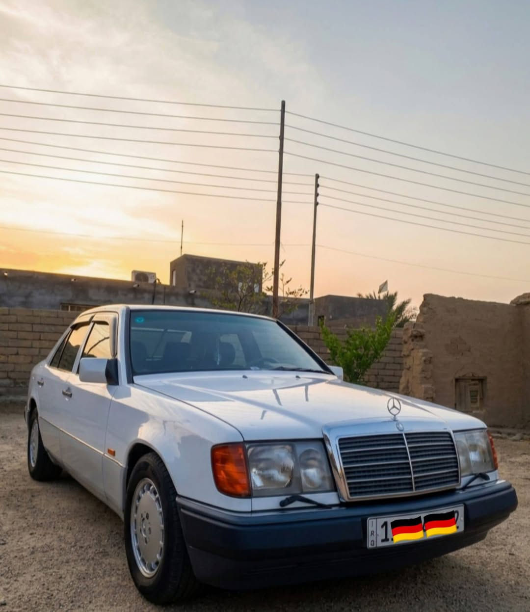 السلام عليكم
مارسدس دب E300  سيارة احلة من الصور ولاتقارنهة مثل الموجودات بالشارع 

محرك كير بلاديات  

محرك عنكبوت 🕷️

قواعد دبل بلاديات

تبريد ثلج ❄️

حدادة فول ✅💯

بردات جام سحب 🌻

تخم  تاير جدد

فتحة سقف شغال 

اريل كهرباء ⚡

سيارة بلادية 

 سيارة احلة من الصور تجي وتشوف بعينك

 ترايك 180 شرط   السعر 85 وبيهة مجال 

المو شراي لايكسر بالسعر

مكاني: البصره القرنه

رقم الهاتف :
***********
موجود واتساب
