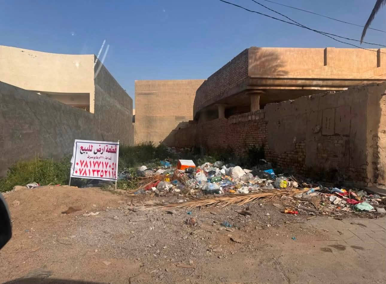 السلام عليكم قطعة ارض للبيع طابو صرف مساحه ٢٢١م مع وهبيه   العنوان بلد - آل بوعنون على الشارع للتفاصيل اكثر الاتصال على الرقم ***********
