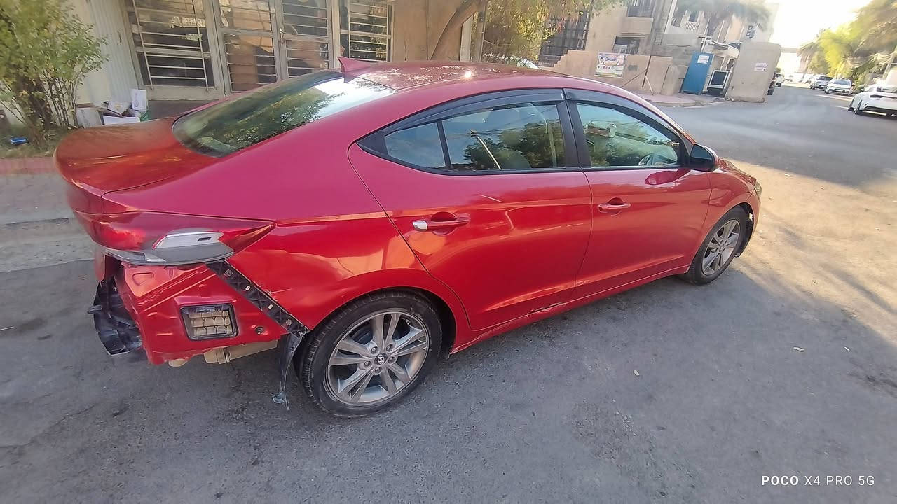 السلام عليكم النترا ٢٠١٧ وارد امريكي محرك ١٨٠٠ حادثها حسب قول راعيها دعاميه للعلم بشهر الرابع فاتح مكينه عارضها ب ١٠٠ ورقه وبيها مجال ***********
