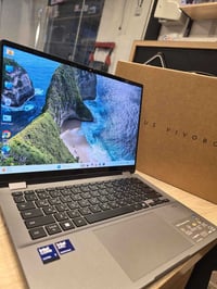 ASUS Vivobook 14 • شاشة OLED 14بوصة • إنتل Arc 140V