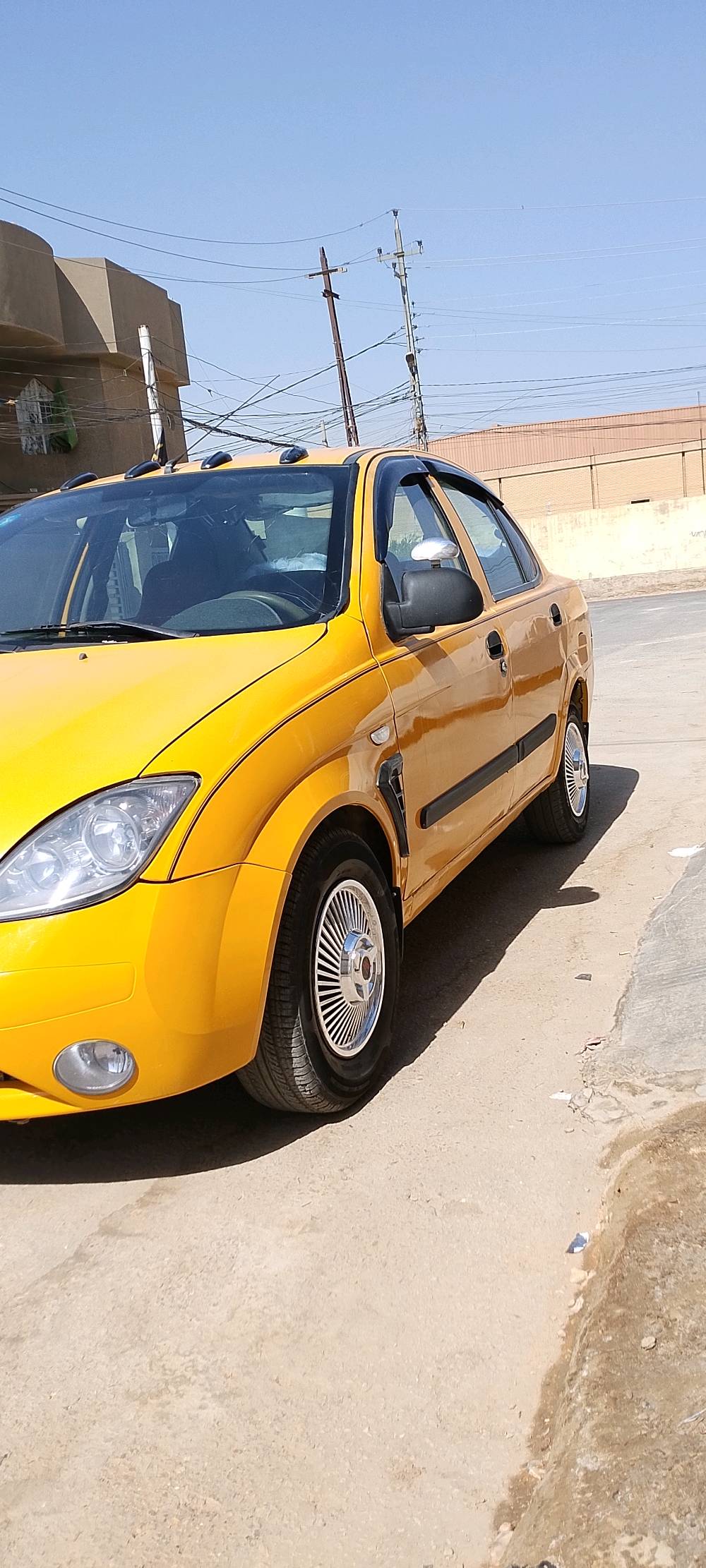 طيبه 2015
سيارة حلوة وجاهزة تجي تكلب وتشوف بعينك 
السعر 33 وبيها مجال
وين مكان السيارة بالضبط حتى الزبون يجي يشوفها ويفحصها؟: 
العنوان حلة قرب جسر نادر
