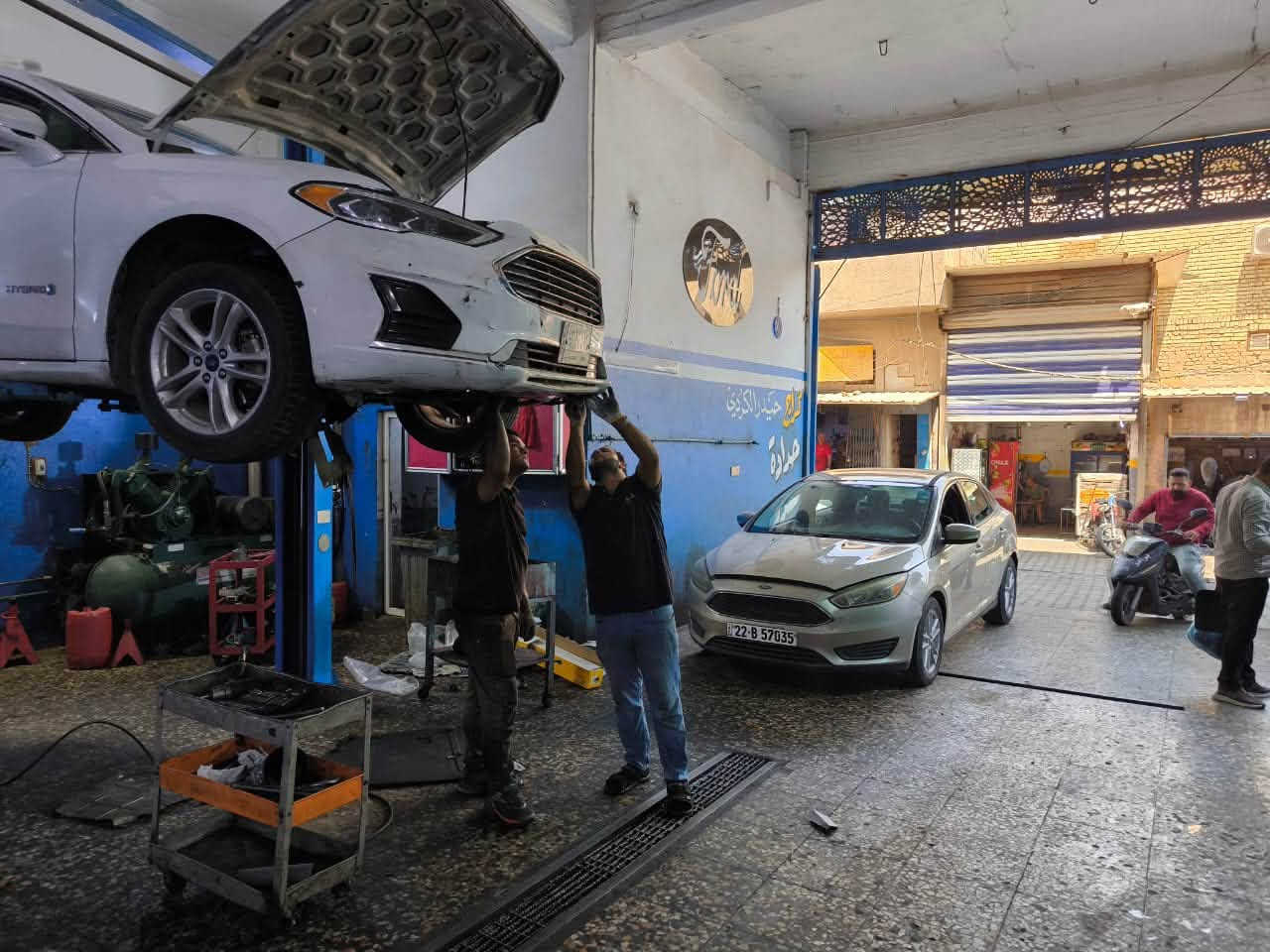 تحيه  طيبه عليكم احبتي … اعضاء الكروب
يتوفر لدينا 👉👉👉👉
♦️فتح صدر جميع سيارات الفورد مع الشد والضمان
♦️تبديل دسكات امام وخلف وتصفير فلنجات 
♦️تبديل زيوت المحرك والگير الاصلي المتوركرافت
♦️تبديل فلاتر المحرك والهواء والتبريد الاصلي 
♦️تبديل بلكات الموتوركرافت الاصلي 
♦️تبديل وانربمب لمختلف احجام المحرك
♦️تبديل او تنظيف النوزلات والچويتر مع البرمجه
♦️برمجه حساسات الاطار من شركه لانج العالميه
♦️للحجز والاستفسار 
♦️ مركز  صيانة وقطع الغيار 
الحاج عباس واولاده 
الاول في عالم الفورد 
خبره ٦٠ عاما في قطع الغيار 
🛻🚘🚕🔧
العنوان 👉👉👉👉
بغداد ساحه الطيران 
مدخل الشيخ عمر 
١٠٠ متر ع اليمين
للحجز والاستفسار 
***********
***********
***********
متوفر خدمه توصيل 
 🚚 بغداد ٥ الاف + محافظات 

موقع المحل ع شبكه ويز

استخدم Waze للقيادة إلى الحاج عباس حميد واولاده, بغداد, بغداد محافظة: https://waze.com/ul/hsvztdeum6
