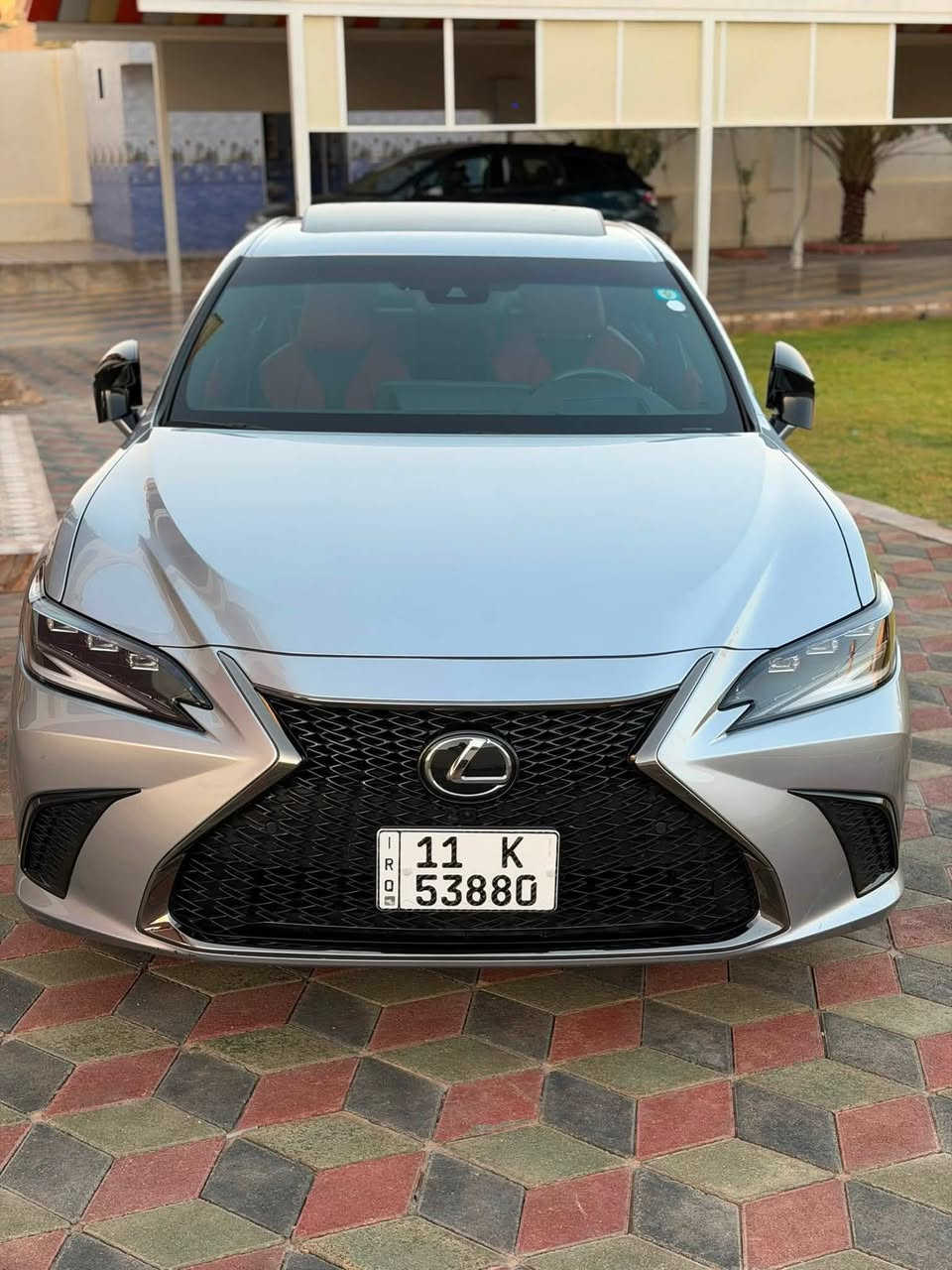 للبيع 
لكزز اف سبورت هاندلك هايبرد
Es300h
 Fsport handling(الفئه الرياضيه)
موديل 2024
السياره اعلى مواصفات اللكزز 
الضرر جاملغ خلفي صبغ فقط 
ايرباك كشن سائق 
العداد 15 الف ميل فقط
رقم بغداد بأسمي
المواصفات
1.كامرات محيطيه عدد 5 
مع اماكنيه تصوير السياره من اسفل السياره
2.فتحه سلايد روف
3.برده كهرباء
4.داتا شو تعرض بالجامه الاماميه
5.صندوق كهرباء مع فتح الصندوك بالقدم
6.لايت زنون لد عدسات عدد3 
7.لايت داينمك يفتر مع المقود 
8.نظام صوت مارك ليفنسون خاص باللكزز الفول
9.كشنات جلد احمل بلادي مع ختم fsport بمسند الرأس
10.مراي جانبيه شفط مع هيترات
11.ويل كب حجم 19
12.حساسات امامي خلفي 
13.رادار امامي خلفي 
14.انظمه قياده عدد 5
15.كشنات كهرباء مع تبريد وتدفئه
16.المقود هيتر مع تبريد
17.مقود كهرباء
18.هاند بريك بصمه
19.اوتو هولد
20.شاشه جبيره خاصه بهاي الفئه مع نظام ابل كار بلي واندرويد اوتو
21.شفتات بالمقود
22.خزن ميموري لكشن السائق
23.شحن موبايل وايرليس
24.خاصه الاوت دم للمرايه الوسطيه 
25.خاصيه تقديم وترجيع المقود مع كشن السائق عند تشغيل وانطفاء السياره
26.تشغيل عن بعد
27.فتح جميع الابواب بالبصمه 

مكان السياره بغداد
***********
