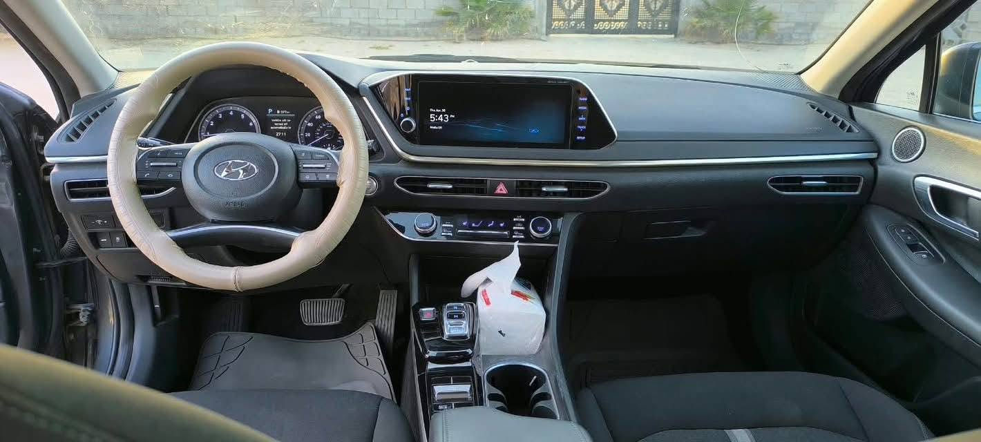Hyundai Sonata🔥
هونداي سوناتا 

الموديل : 2023
العداد :46mi
اللون : رصاصي 
الفئة : sel
الحالة : وارد امريكي ضرر جانبي مثل ماموضح بصورة باب وجاملغ امبدلات تفصيخ بلاد بدون صبغ بدون دواخل 
الباقي كفالة شرط الفحص 
المواصفات :-
رادارات
منضومة صوت 
حساسات 
كراسي كهرباء 
وباقي المواصفات المعروفة 
رقم بصرة. معوقين 
سعر 140$
الموقع : ( البصرة /الزبير  ) 

التواصل : ***********
