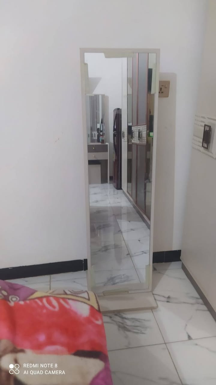 غرفه تركيه للبيع هذا رقم الموبايل ***********

نص مكتوب في الصور:
- REDMI NOTE 8 AI QUAD CAMERA
- SHOT ON REDMI NOTE 8 AI QUAD CAMERA