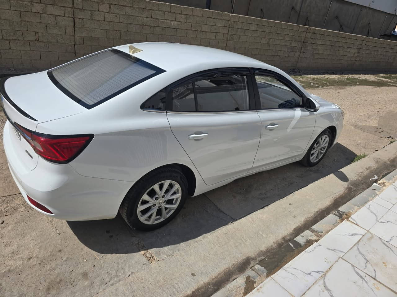 mg 5 2023 comfort
بێ بۆیاخ بێ دەعم تە قه و ره قه بەشەرت
800هزار غرامه ی له سه ره. دوای فرۆشتن دە گەرێتەوە 
54هزار رۆیشتوە
سێ مۆدی لێخوڕینی هەیە
ناو کرێمەیە 
شاشەیە کامێرایە لایت لید سوکان فۆلیۆم تەعدیل سورعە  هتد…
بەسفری لای خۆمانە 
نرخ. 102 $ مەجالی تێدایە 
سەنەوی تا2029
تەنها  قۆپئکی بچوک لە دۆسەی هەیە  دیارم کردووە
***********
