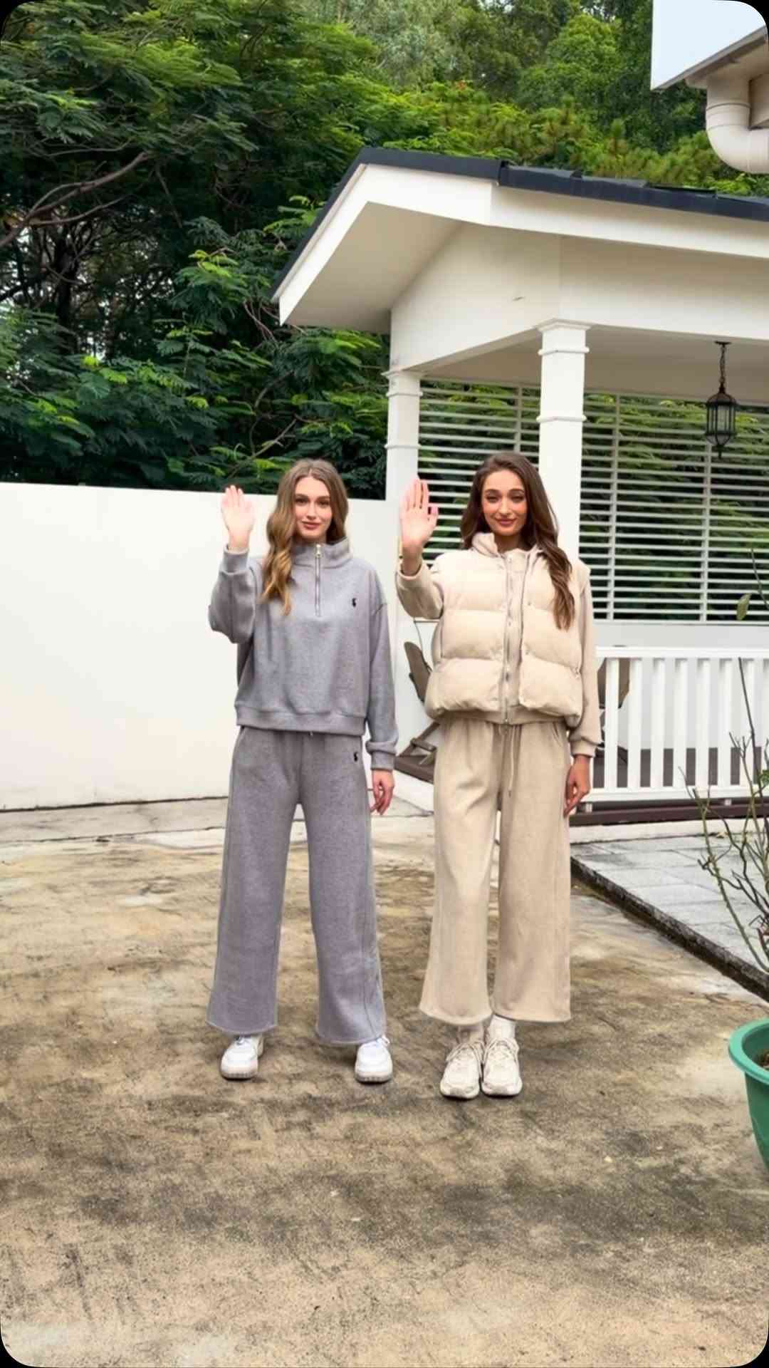 NEW COLLECTION 🍂
الموسم الجديد يبدأ من هنا 🤎
اكتشفوا مجموعة خريف وشتاء 2026/27 الآن في الكوخ للأزياء. 

***********

 
#الكوخ
#الكوخ_فرع_السيدية
